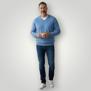 J. McLaughlin‎ Blue V-Neck Sweater with Soft Texture and Relaxed Fit